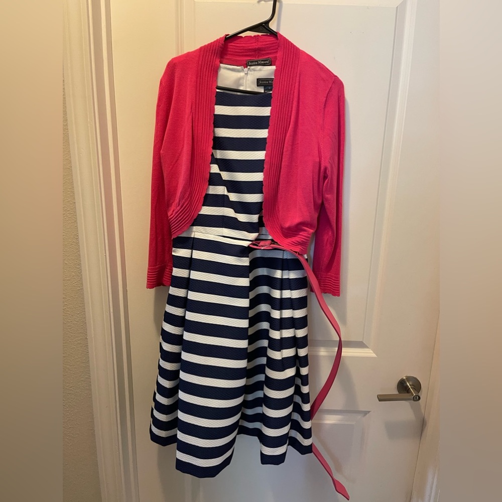 Blue striped Jessica Howard dress size 10 with size M matching pink sweater